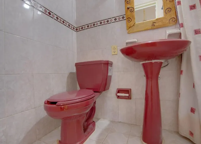 Oyo Casa Ada Hotel